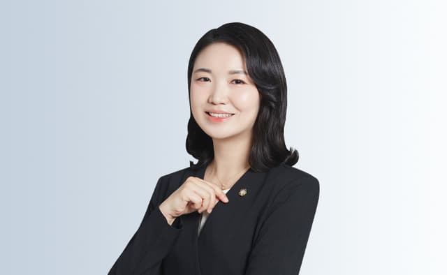 [알아두면 쓸모있는 법률상식] 학교폭력 처분과정, 교내 신고부터 학폭위 처분·형사고소까지
